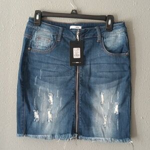 NWT fashion Nova denim skirt full zip with pockets